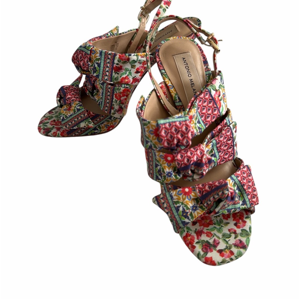 Antonio Melani Women's Floral Sandals - Multicolor